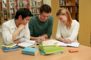 איך להתרכז בלמידה למבחן